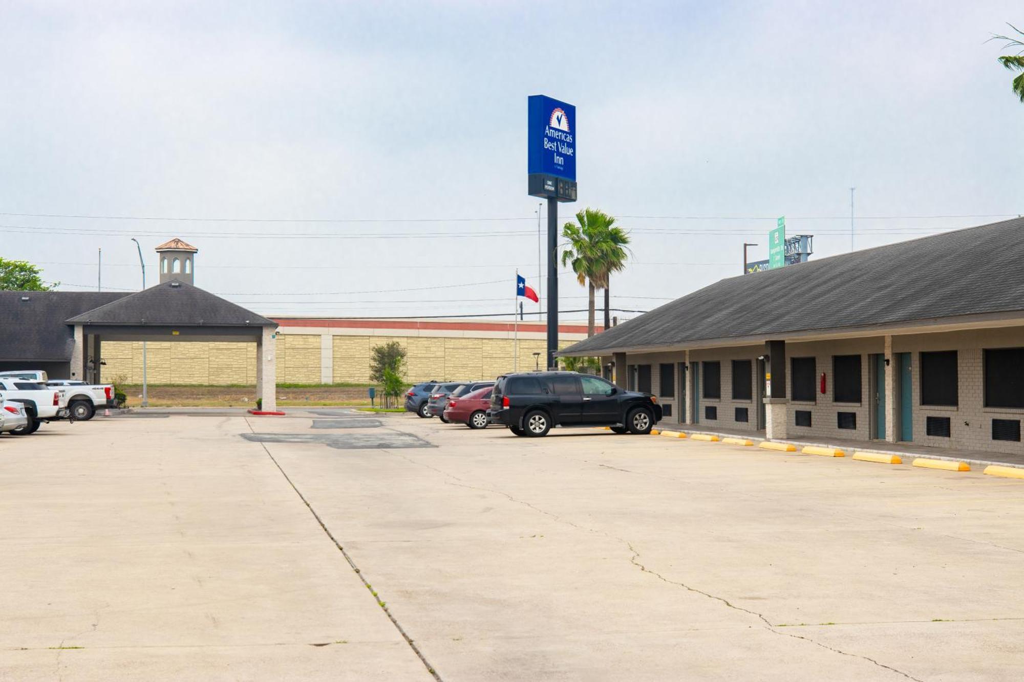 Americas Best Value Inn Harlingen Zewnętrze zdjęcie
