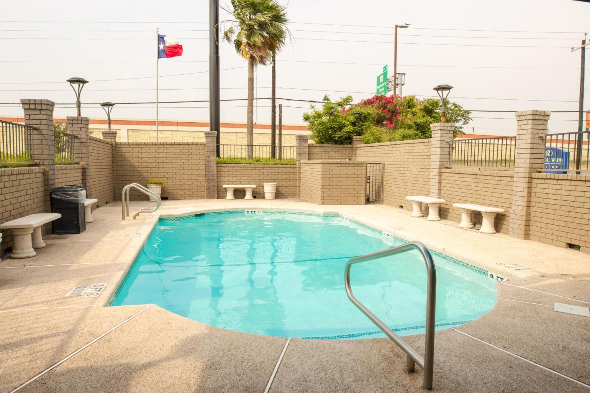 Americas Best Value Inn Harlingen Zewnętrze zdjęcie