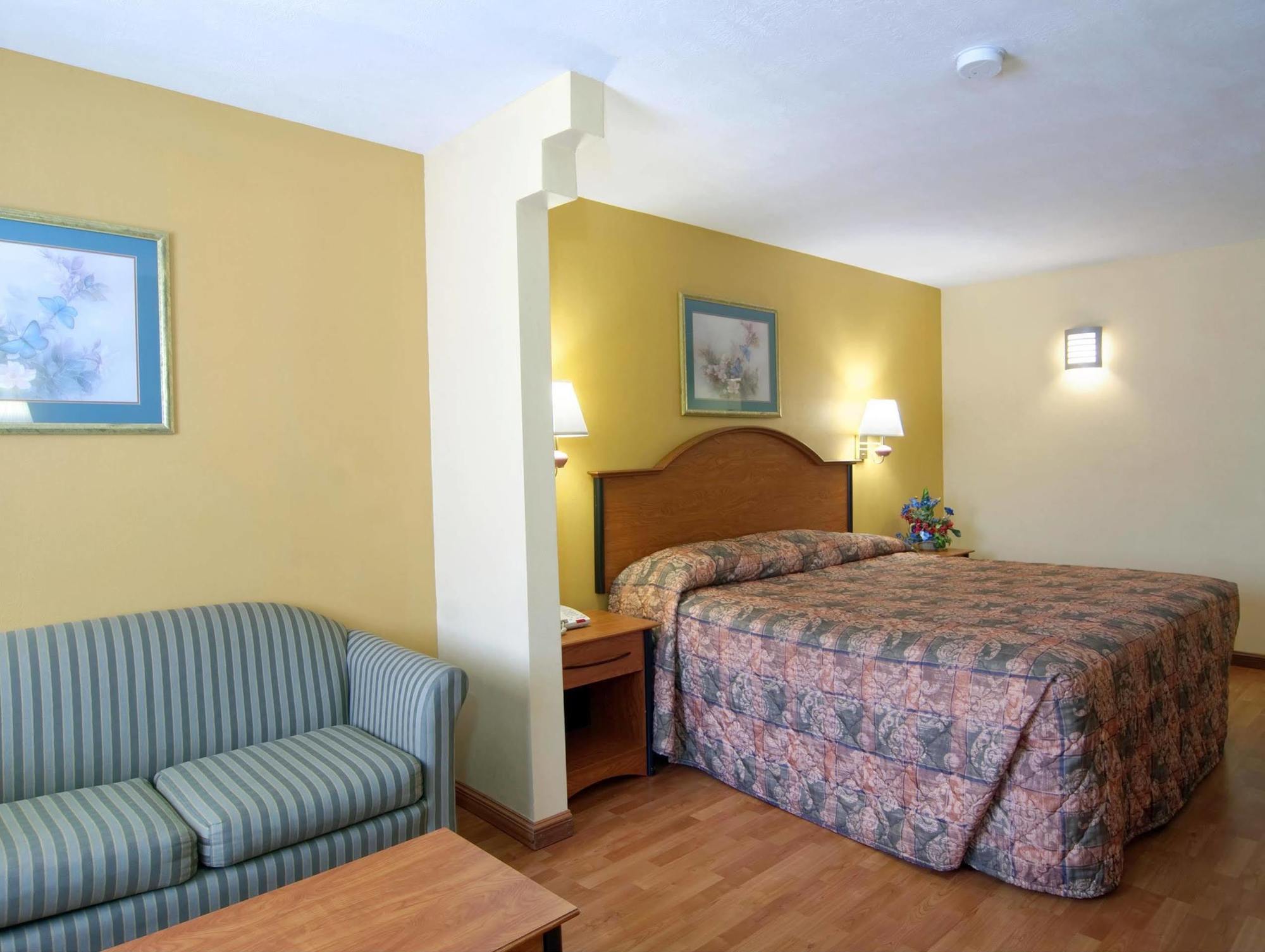 Americas Best Value Inn Harlingen Zewnętrze zdjęcie