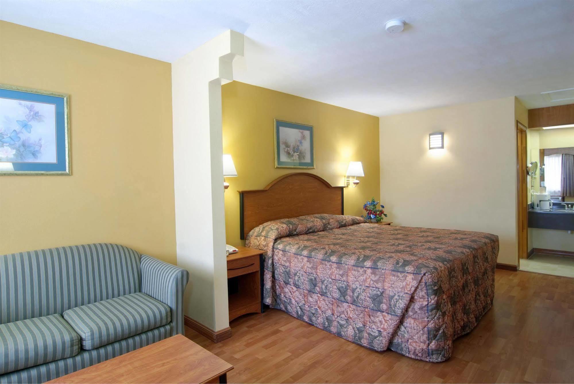 Americas Best Value Inn Harlingen Pokój zdjęcie